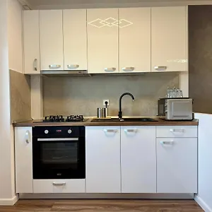 Apartment Shiro, Bucharest